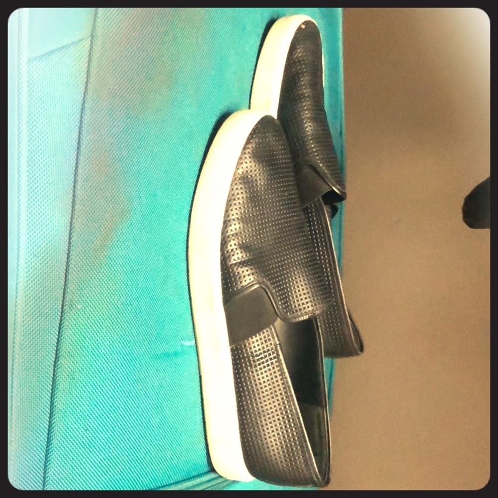 Vince leather slip on sneakers size 9